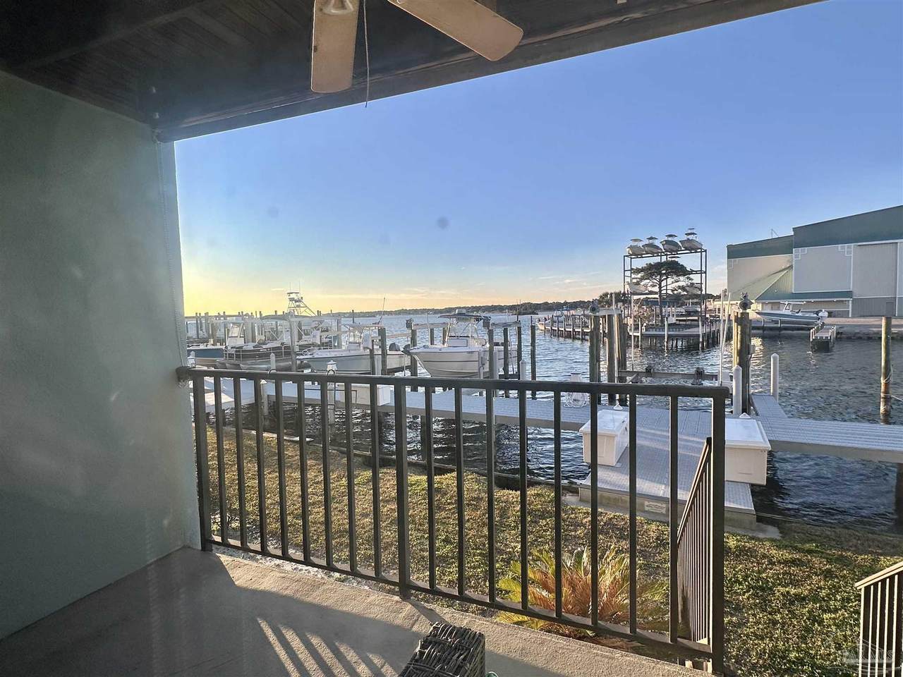 https://bt-photos.global.ssl.fastly.net/pensacola/1280_boomver_1_677378-2.jpg