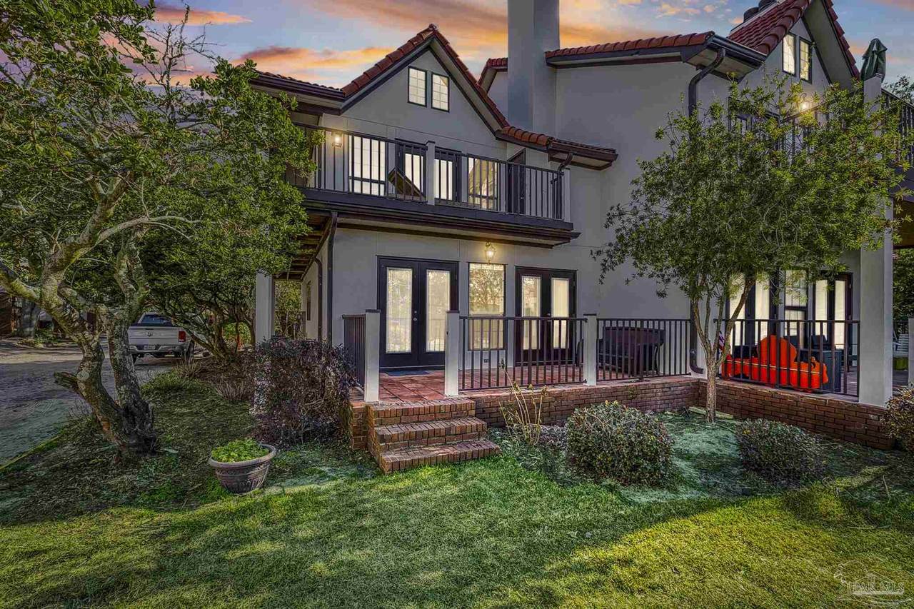 120 Baybridge Dr - Photo 1