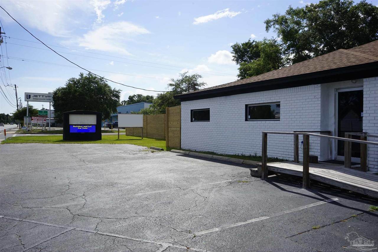 3480 Barrancas Ave - Photo 1
