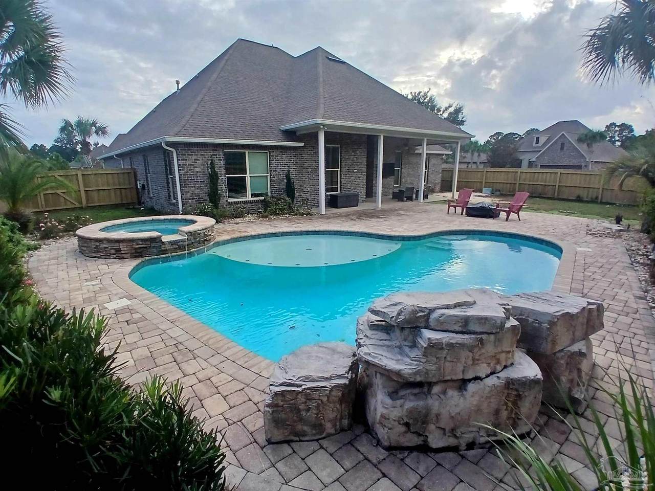 https://bt-photos.global.ssl.fastly.net/pensacola/1280_boomver_1_677986-2.jpg