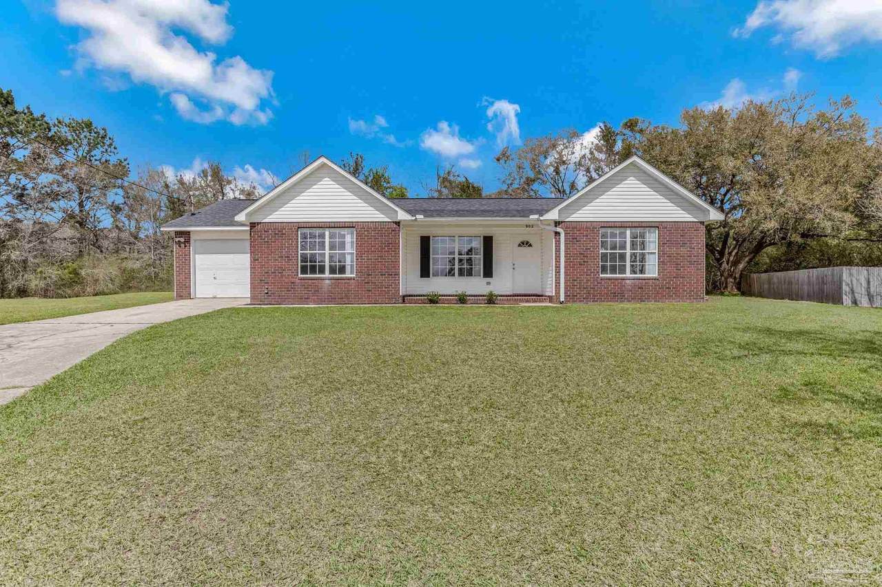 902 Heathrow Dr - Photo 1