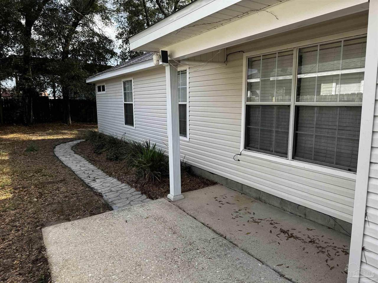 https://bt-photos.global.ssl.fastly.net/pensacola/1280_boomver_1_678534-2.jpg