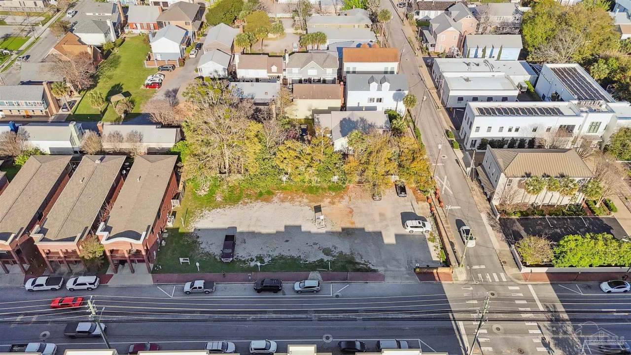 120 Tarragona St - Photo 1