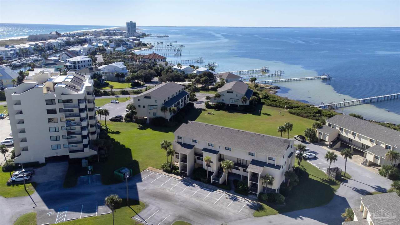 900 Ft Pickens Rd - Photo 1