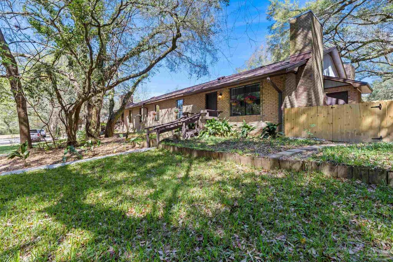 9345 Chisholm Rd - Photo 1