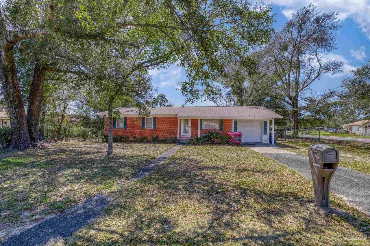 100 Teakwood Cir - Photo 1