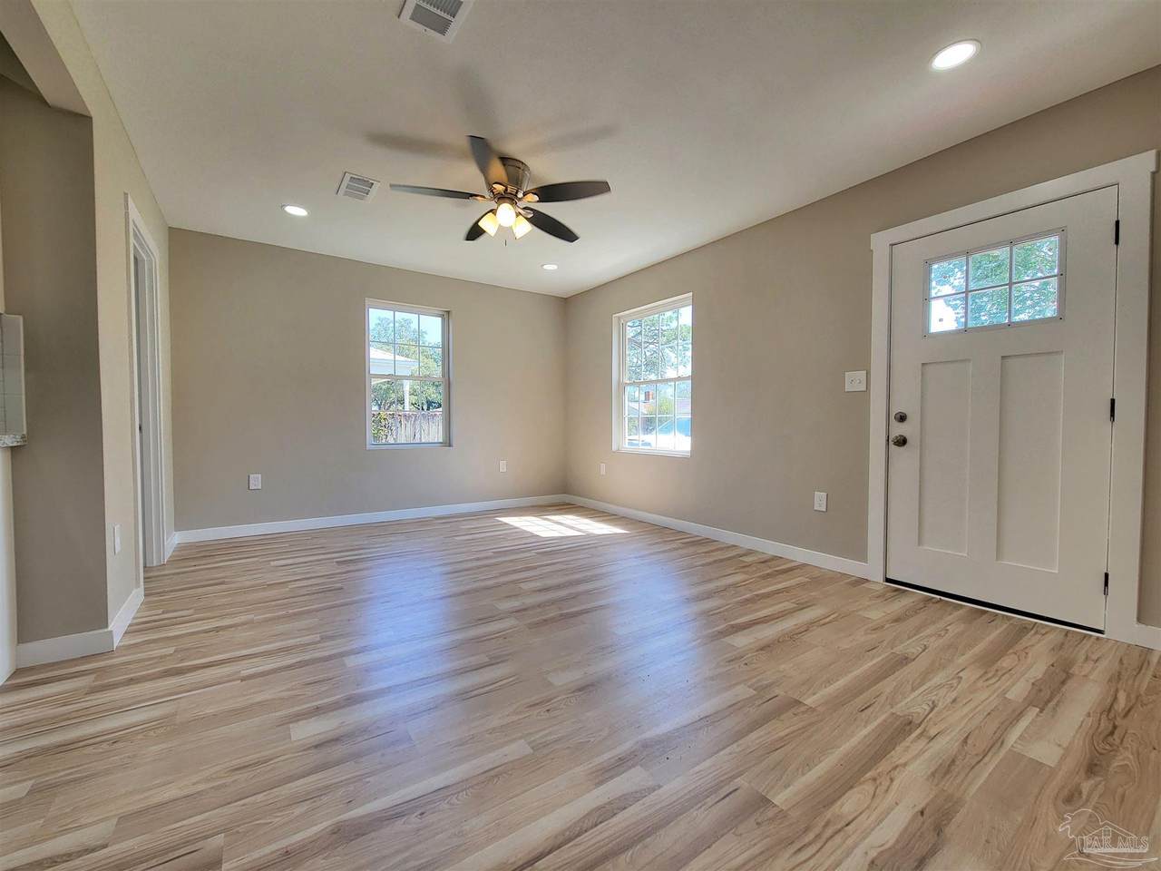 https://bt-photos.global.ssl.fastly.net/pensacola/1280_boomver_1_679390-2.jpg