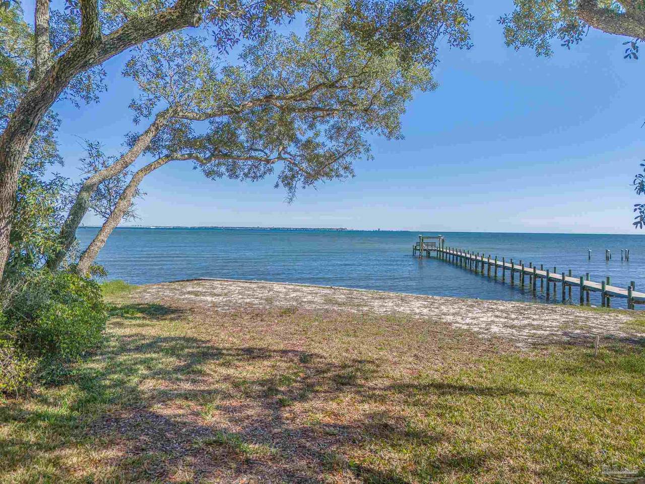 255 Bayshore Dr - Photo 1