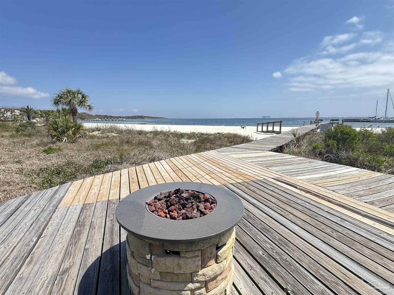 https://bt-photos.global.ssl.fastly.net/pensacola/1280_boomver_1_679911-2.jpg