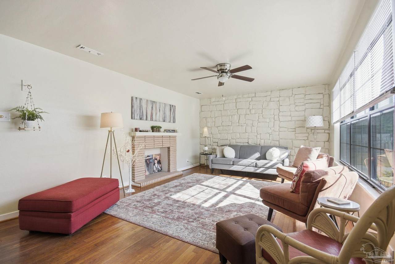 2340 Teate Ave - Photo 1