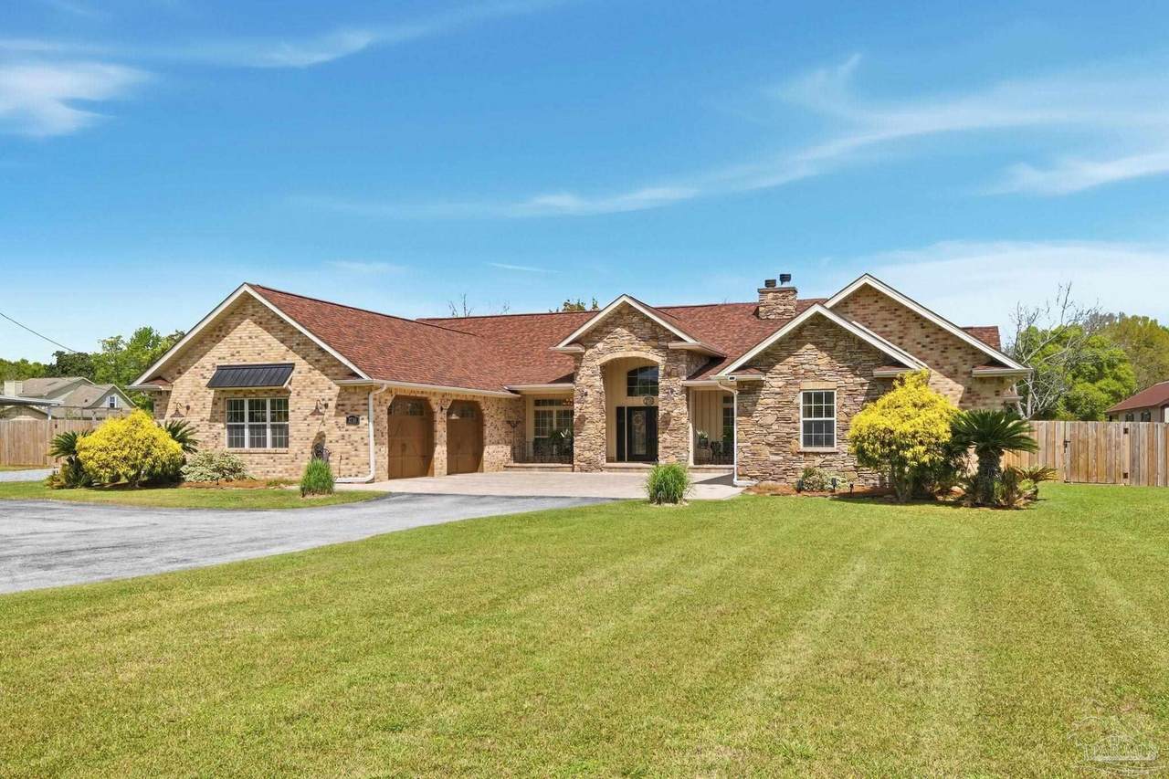 2710 Sandicrest Dr - Photo 1