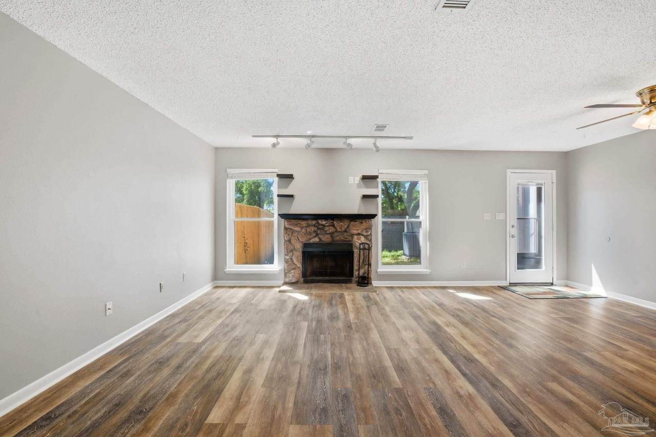 6055 Hilburn Rd - Photo 1
