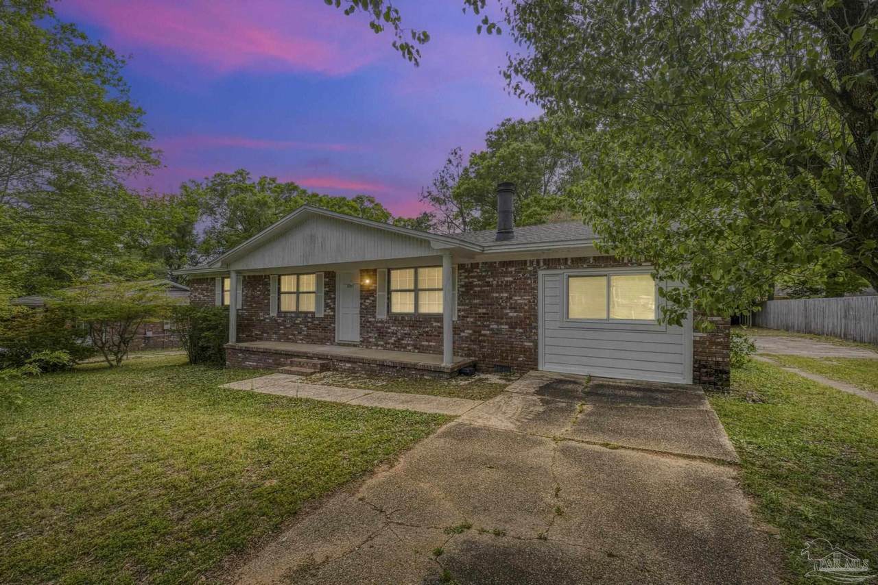 2911 Baronne St - Photo 1