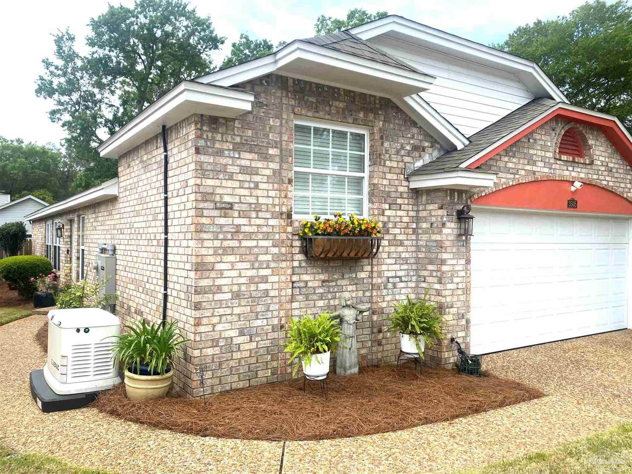 https://bt-photos.global.ssl.fastly.net/pensacola/1280_boomver_2_680785-2.jpg
