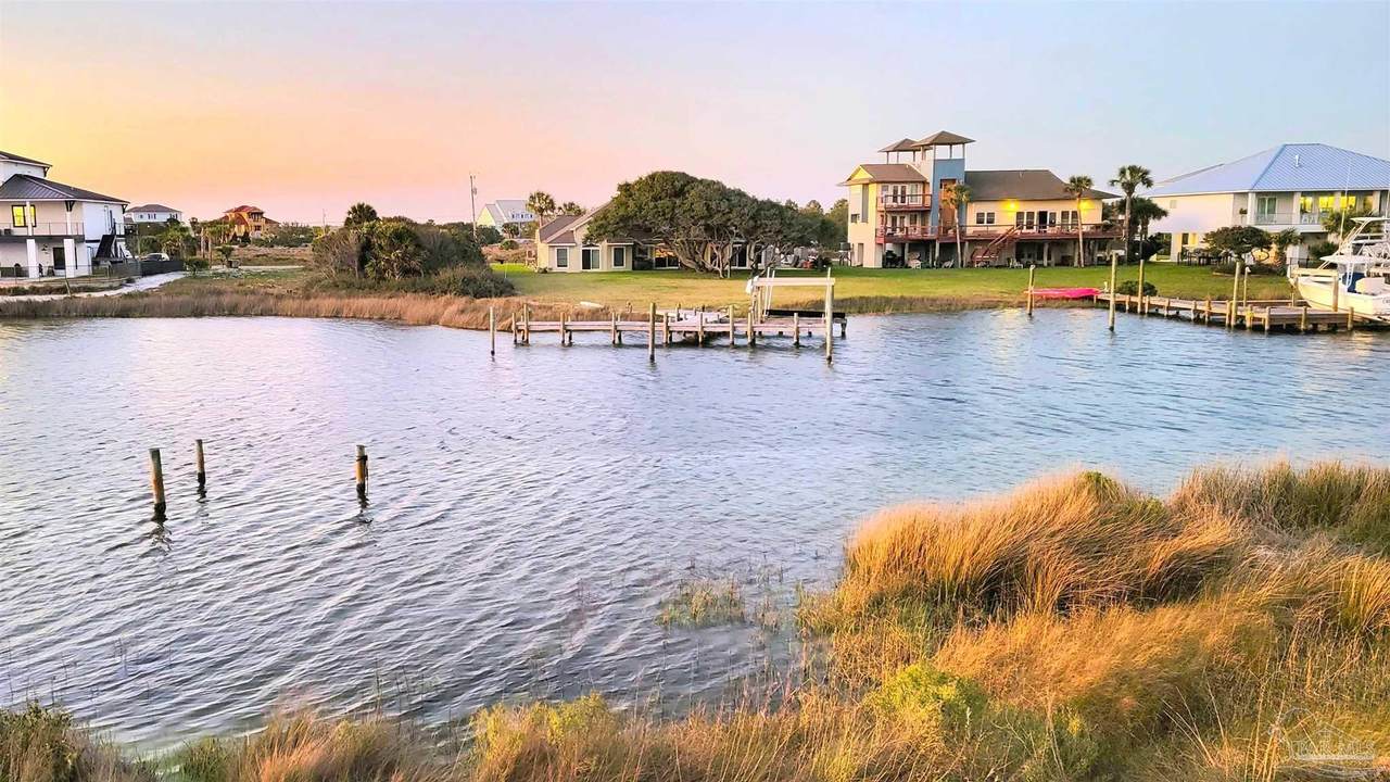 510 Ft Pickens Rd - Photo 1