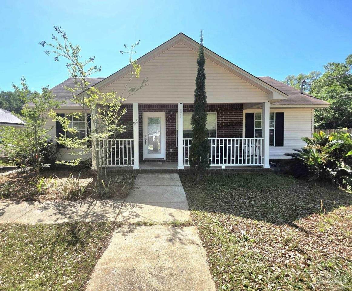 81 Jamaica St - Photo 1