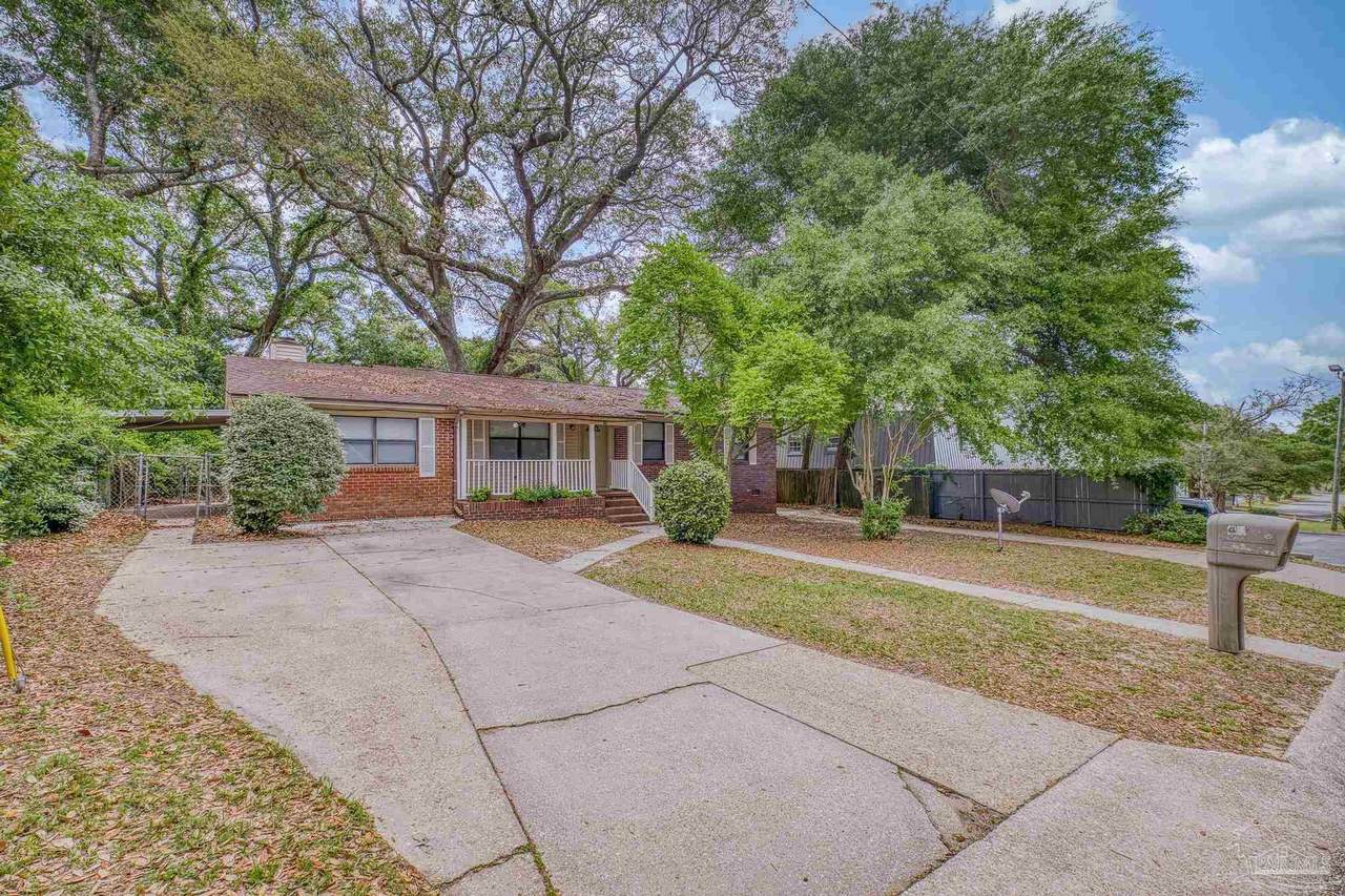 44 Redwood Cir - Photo 1