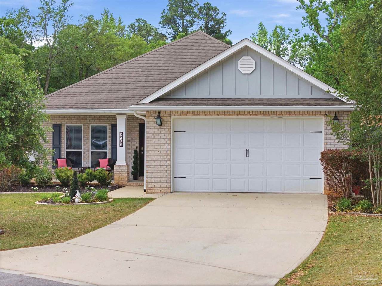 7981 Huntington Creek Ln - Photo 1