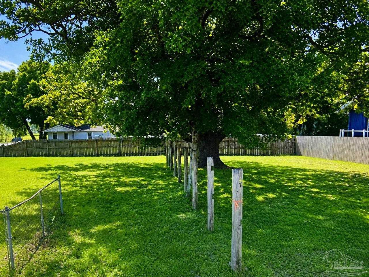 https://bt-photos.global.ssl.fastly.net/pensacola/1280_boomver_3_681868-2.jpg