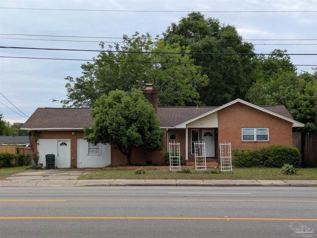 245 Airport Blvd - Photo 1