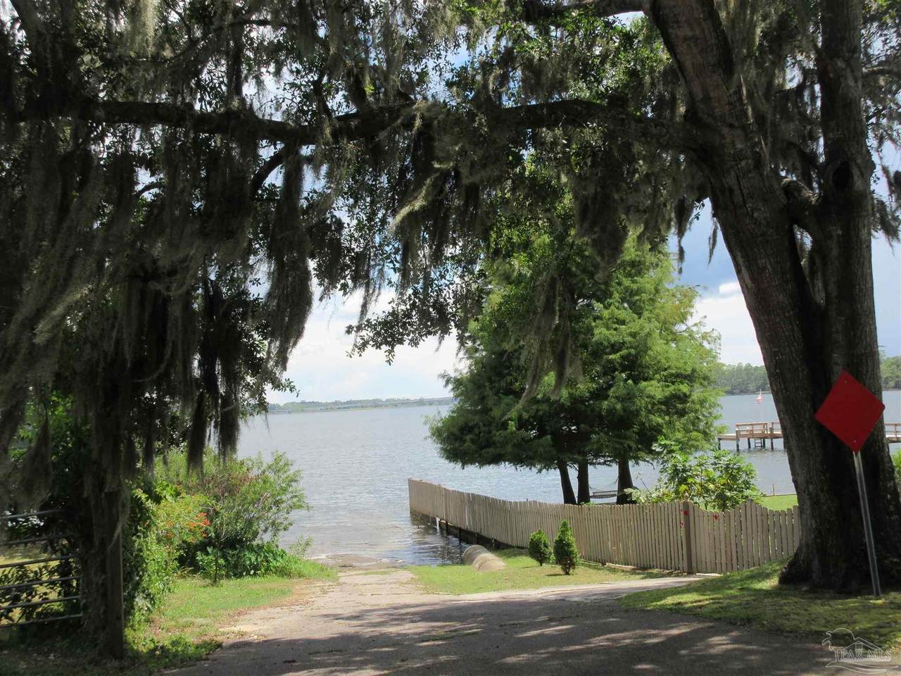 https://bt-photos.global.ssl.fastly.net/pensacola/1280_boomver_1_681980-2.jpg