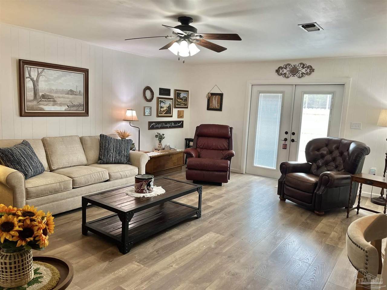 https://bt-photos.global.ssl.fastly.net/pensacola/1280_boomver_1_682030-2.jpg