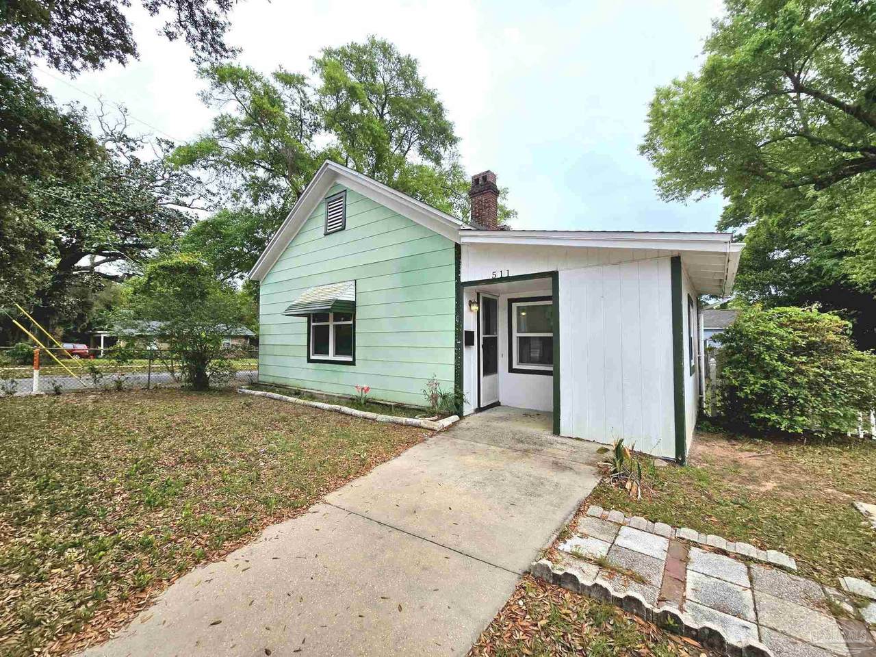 511 La Rua St - Photo 1