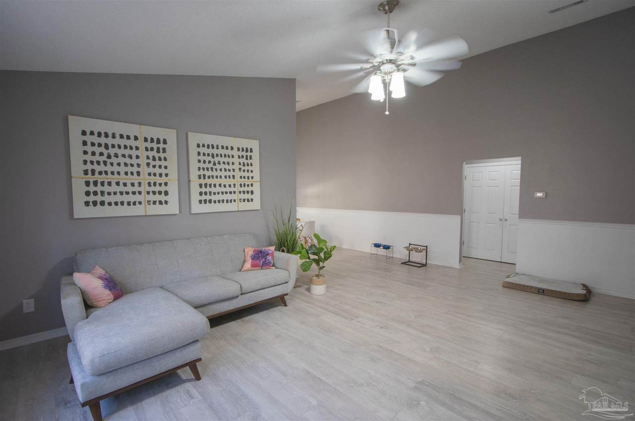 1232 Greystone Ln - Photo 1