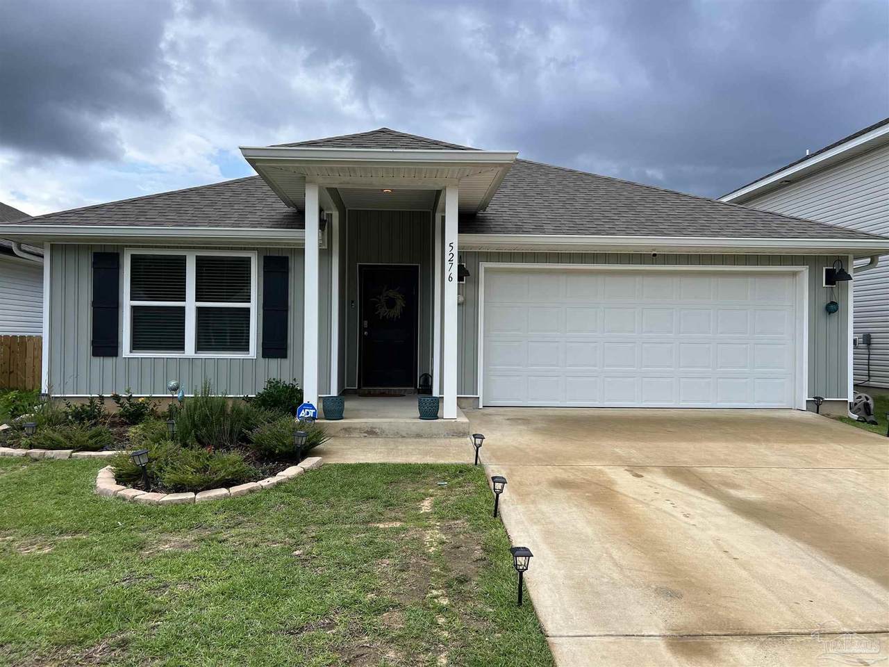 5276 Peach Dr - Photo 1