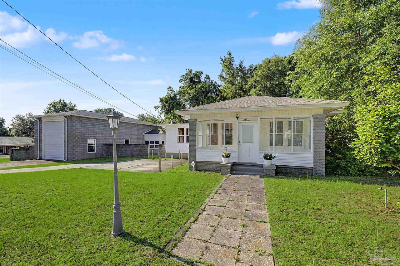 1713 Lee St - Photo 1