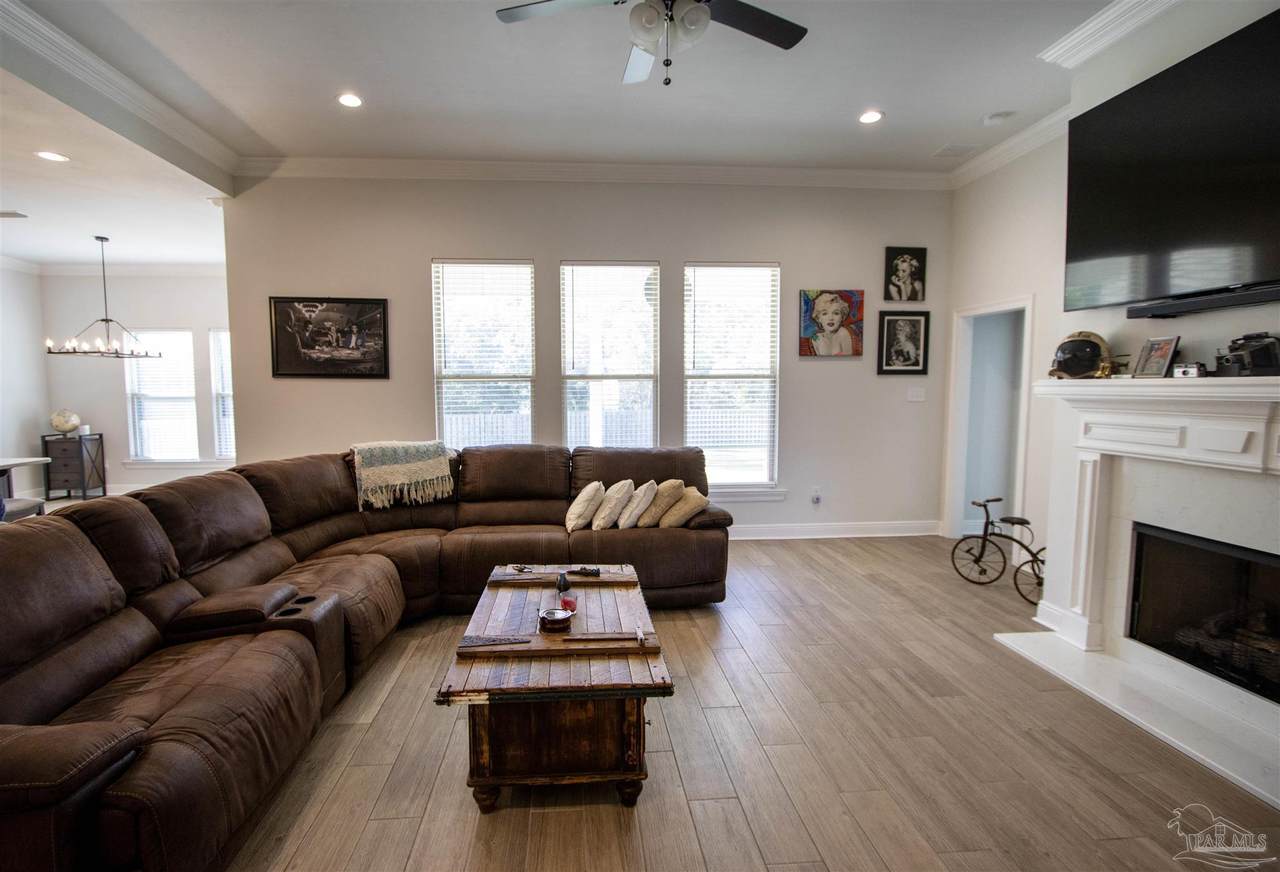 5689 Oak Haven Dr - Photo 1