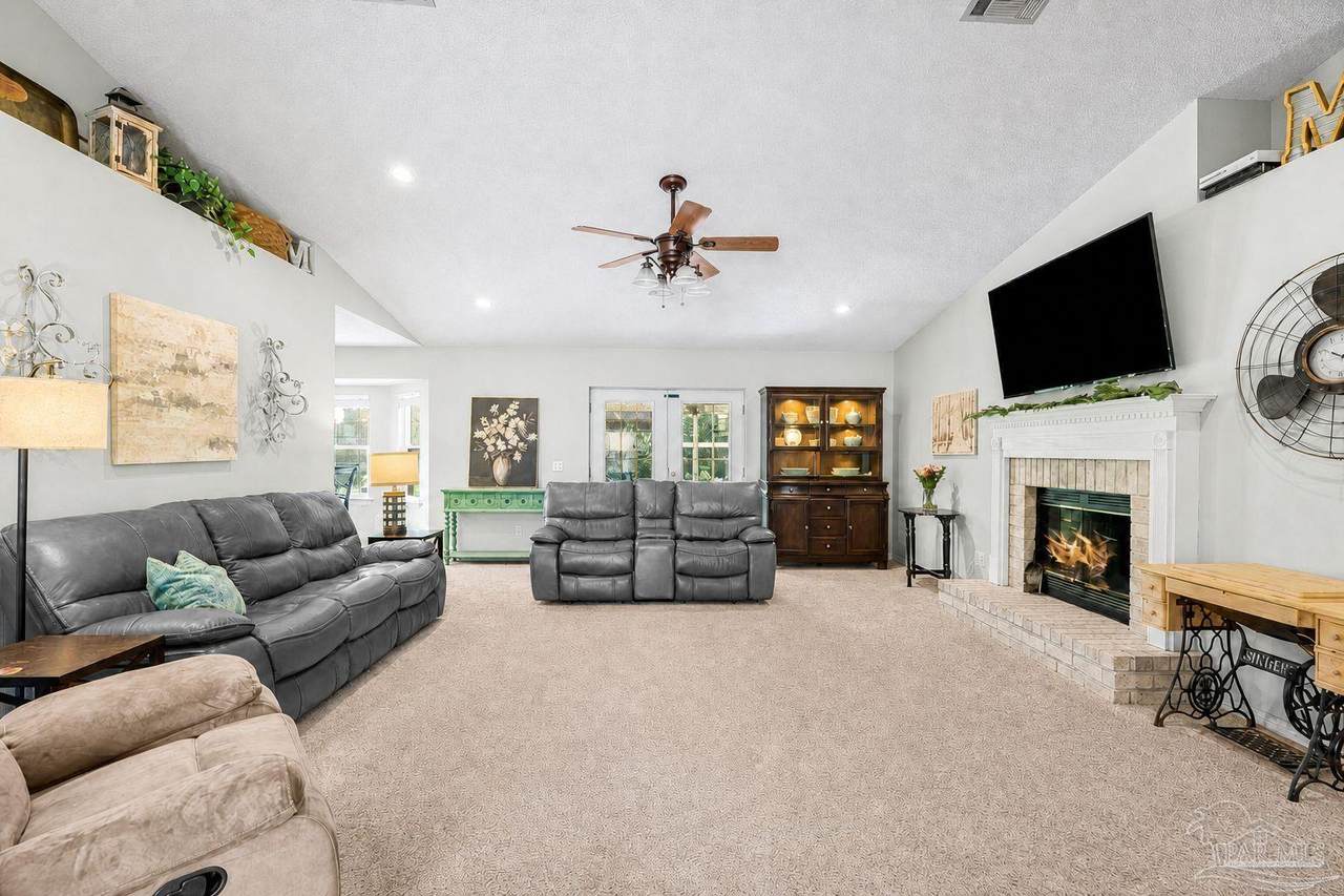5598 Chanterelle Cir - Photo 1