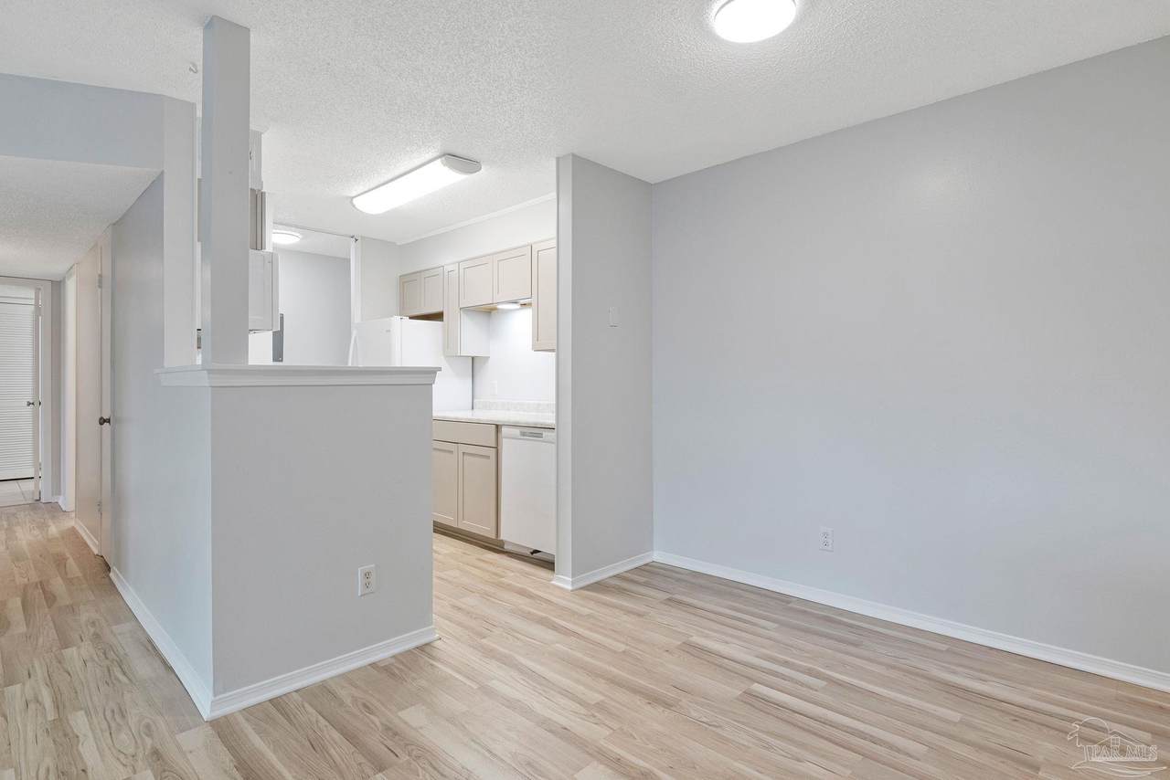 2303 Michigan - Photo 1