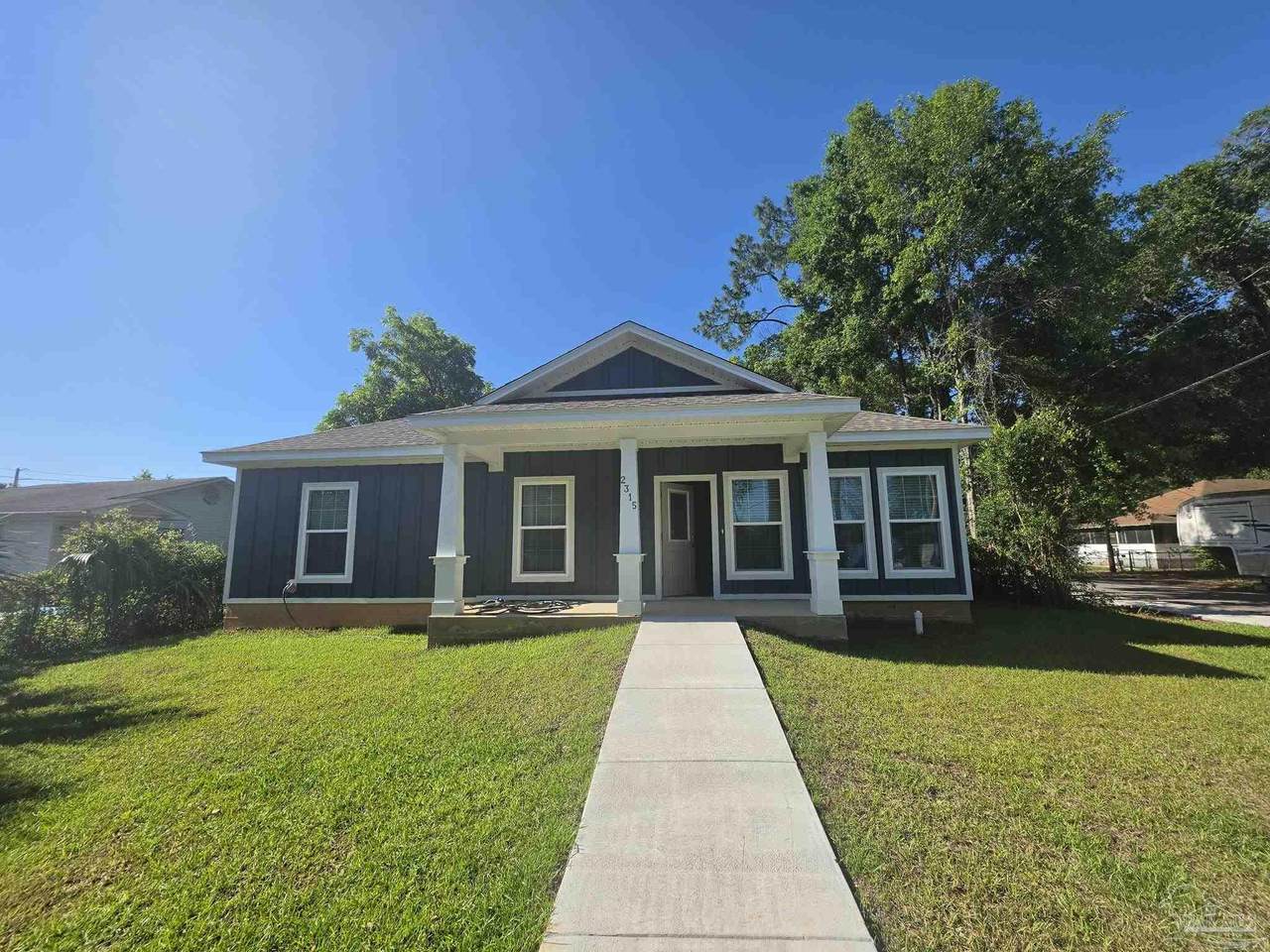 2315 Gadsden St - Photo 1