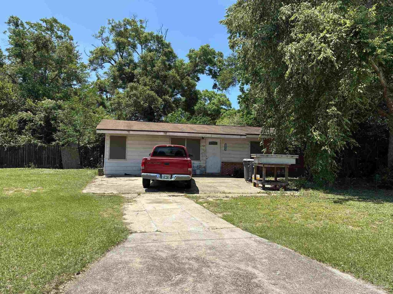 7401 Sachem Rd - Photo 1