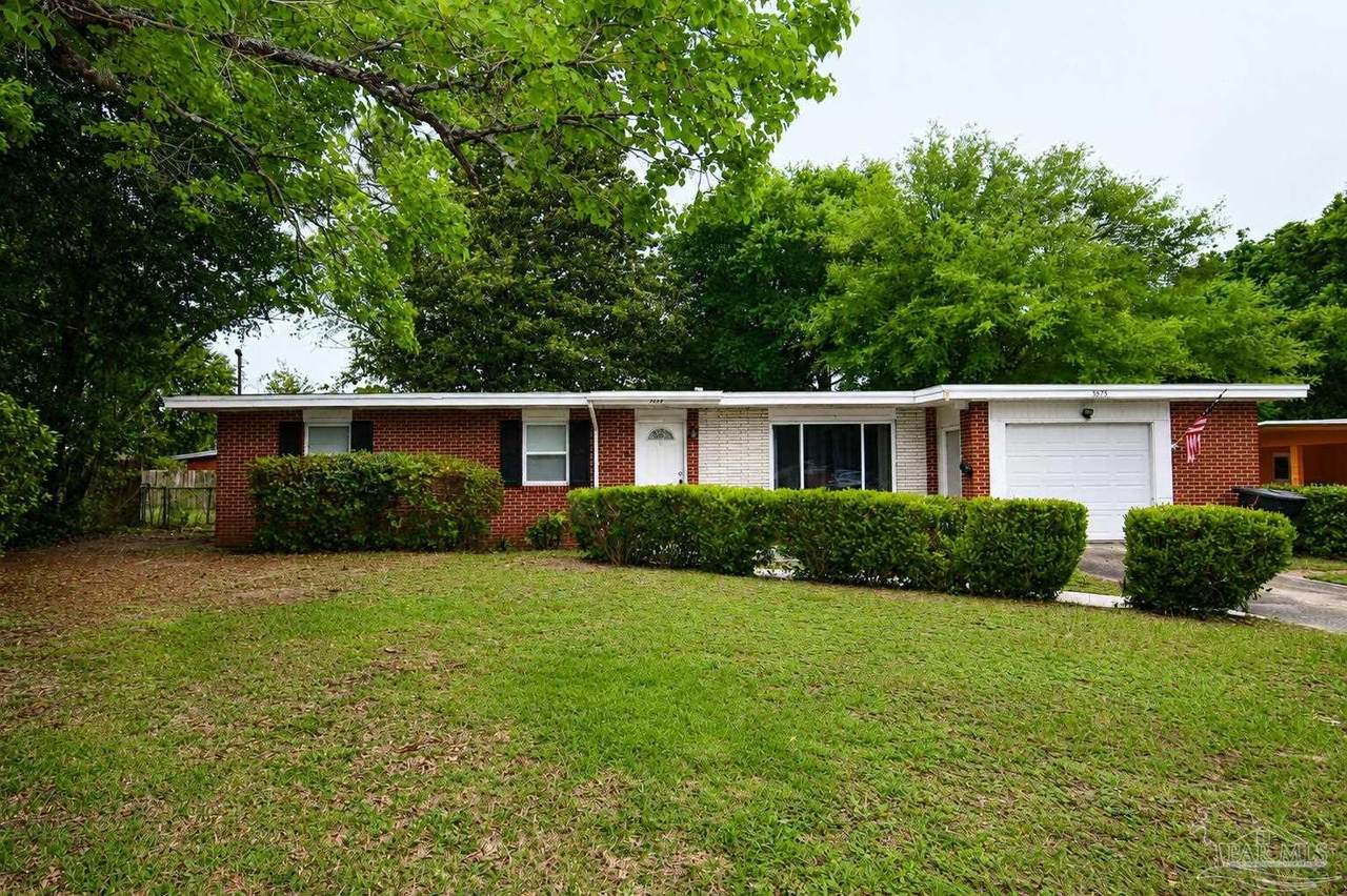 3875 Arbutus Dr - Photo 1