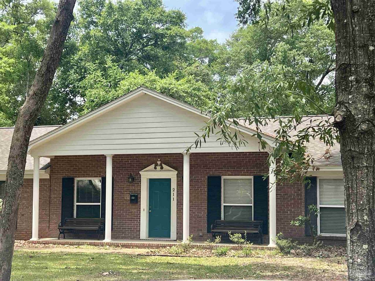 211 Cordoba St - Photo 1