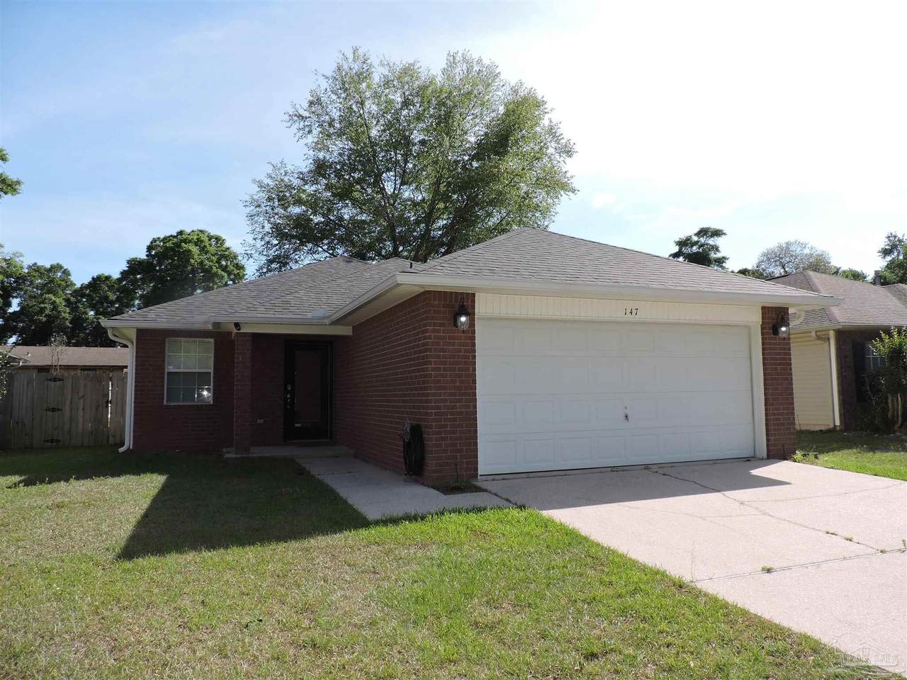 147 Creekview Dr - Photo 1