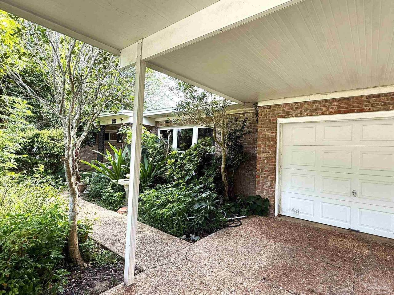 25 Feldor Dr - Photo 1