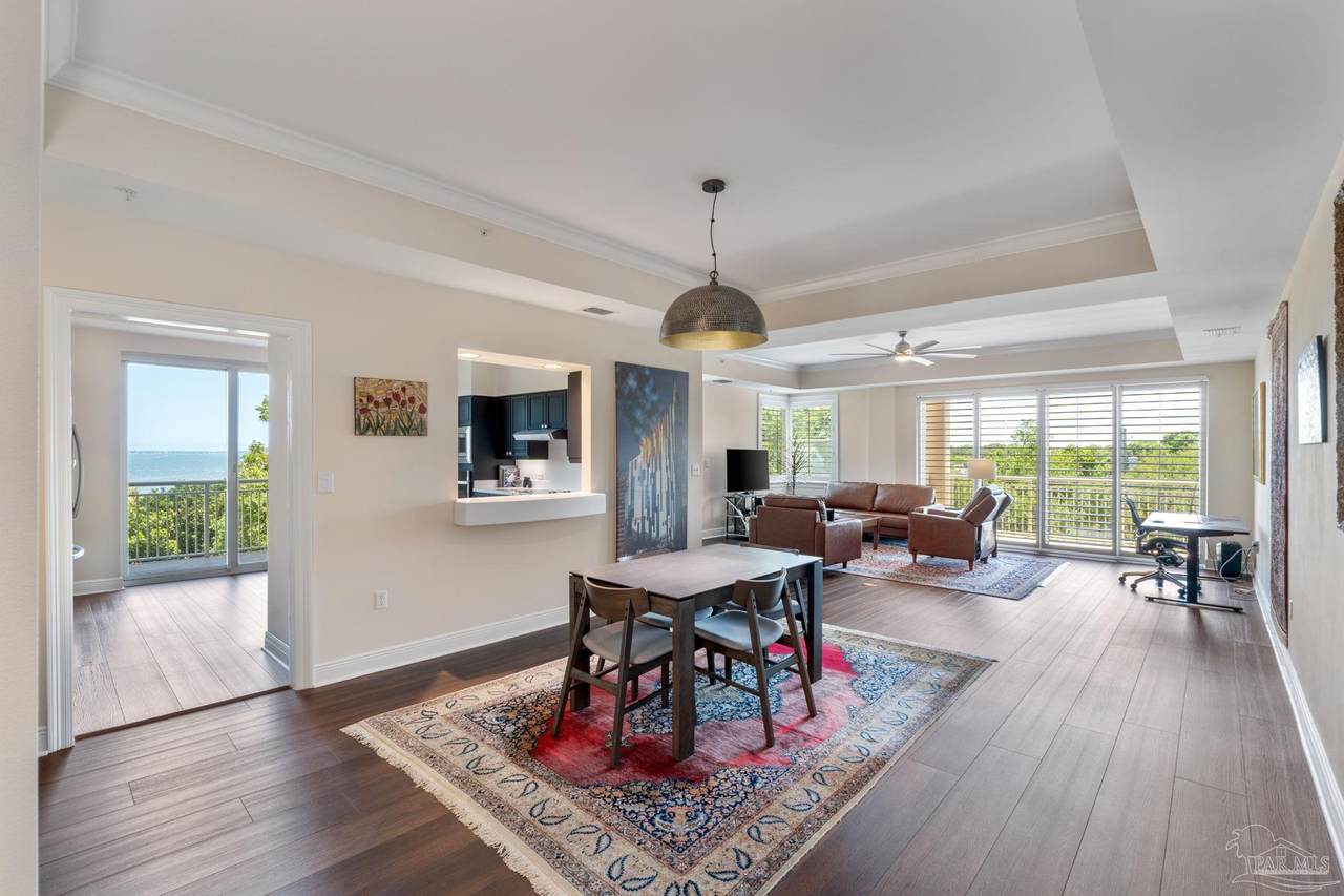 1700 Scenic Hwy - Photo 1