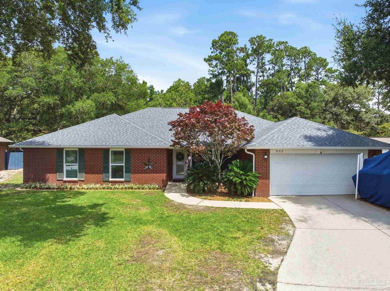 952 Lake Aire Dr - Photo 1