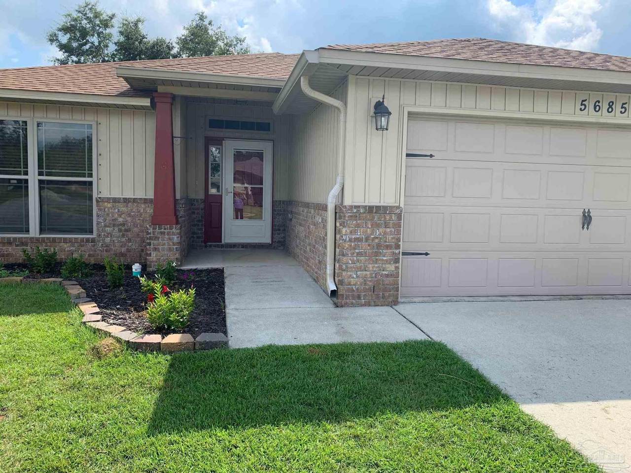 5685 Peach Dr - Photo 1