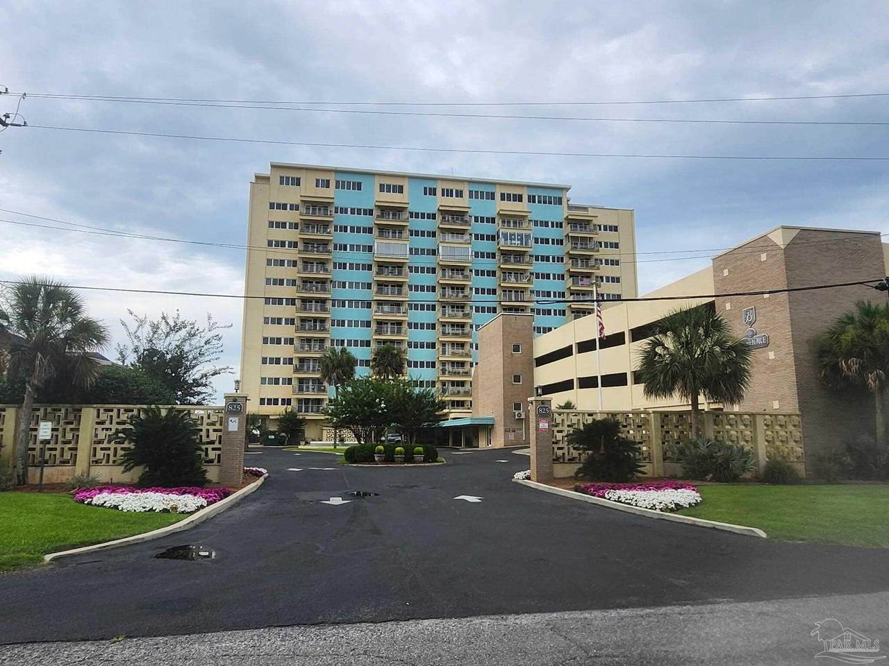 825 Bayshore Dr - Photo 1