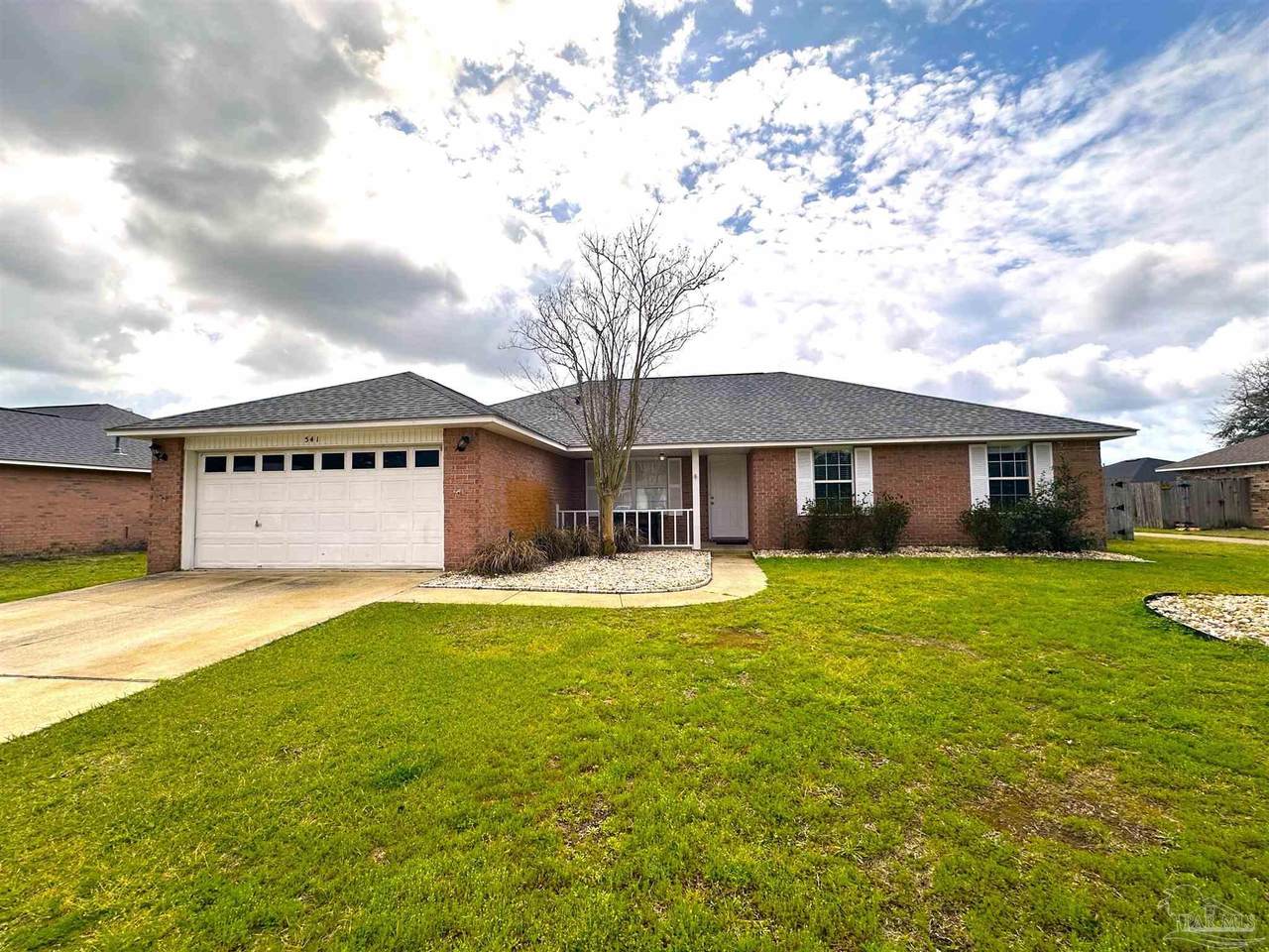 541 Batten Blvd - Photo 1