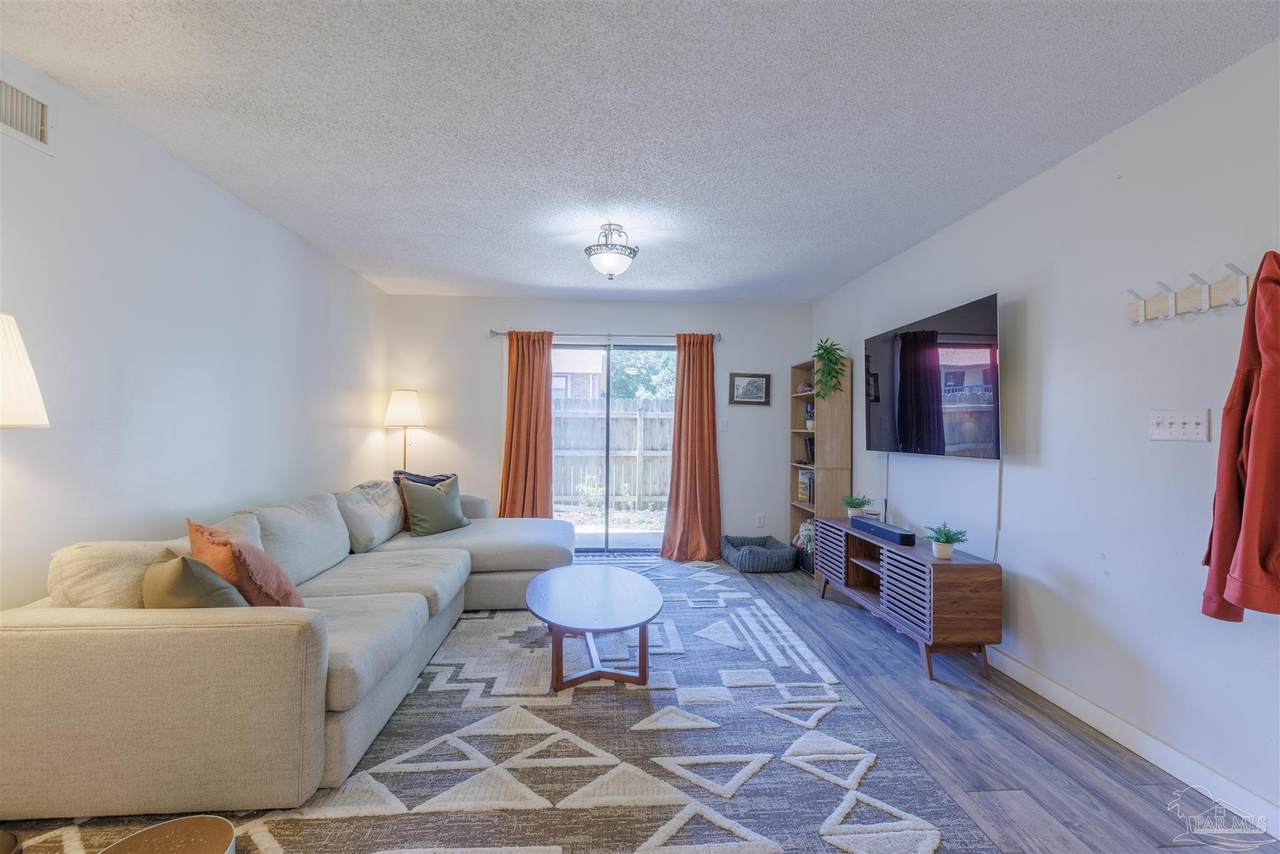2299 Scenic Hwy - Photo 1