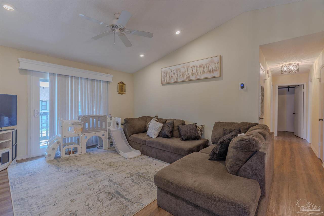 2299 Scenic Hwy - Photo 1