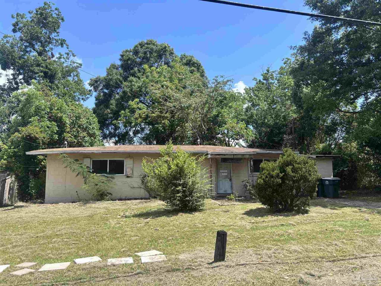 5040 Fairfield Dr - Photo 1