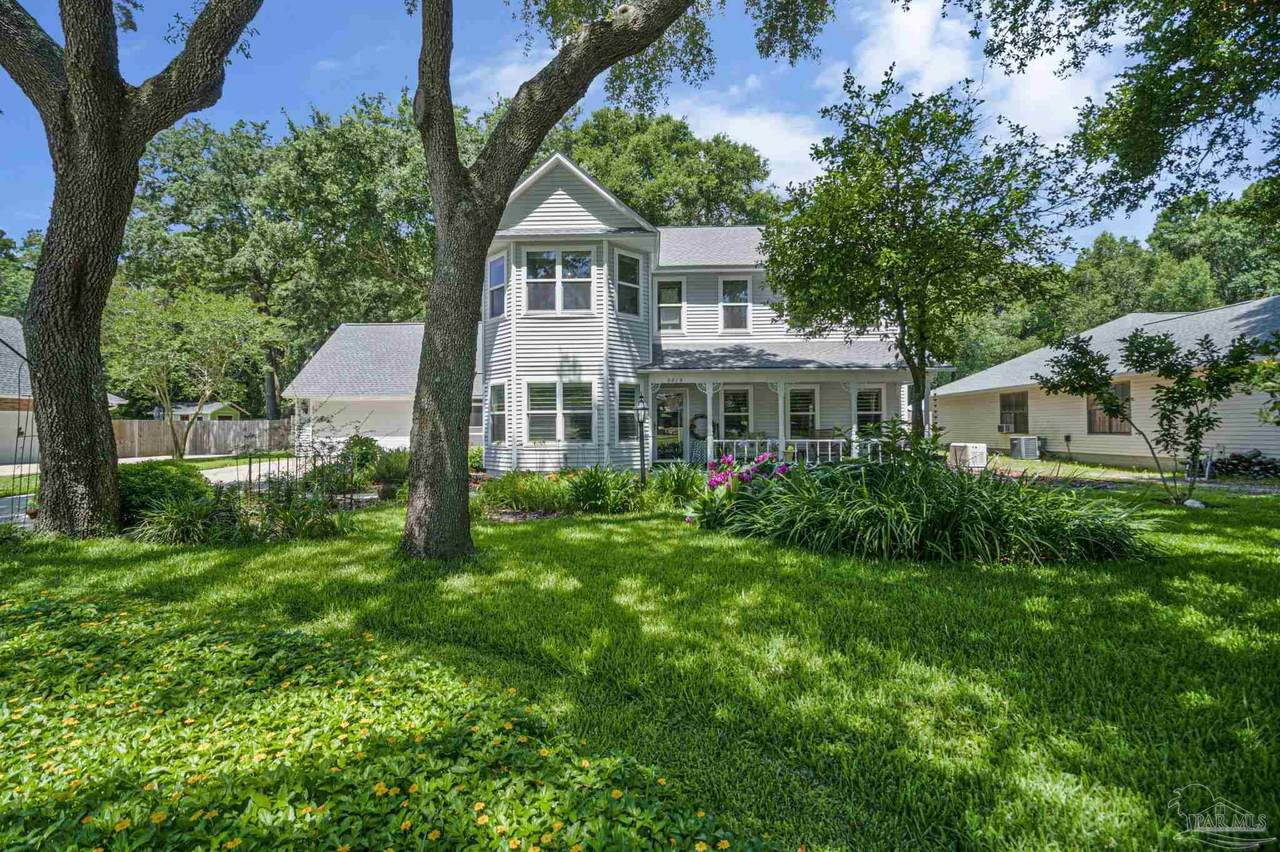 2213 Inverness Dr - Photo 1
