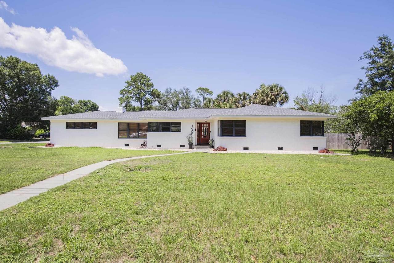 1900 Morningside Dr - Photo 1