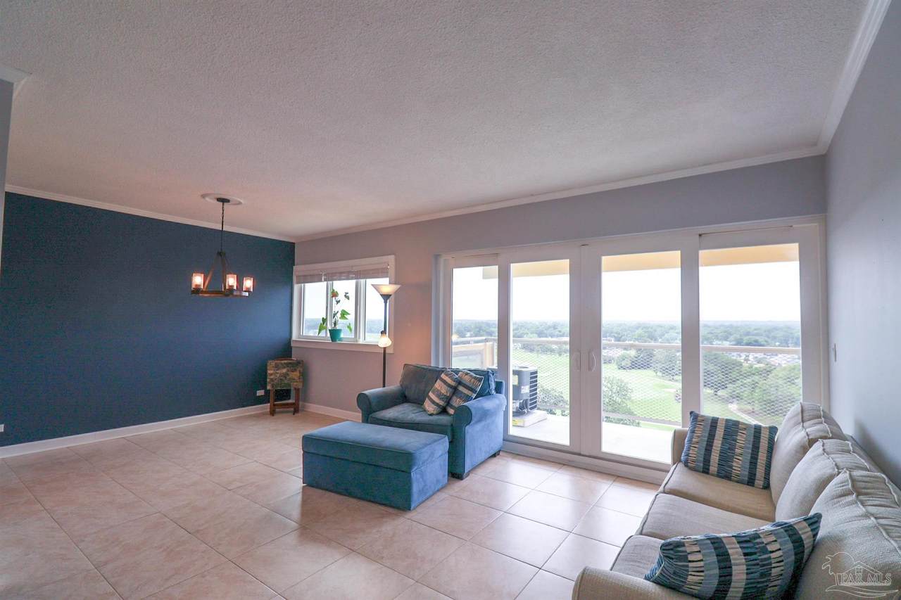 825 Bayshore Dr - Photo 1